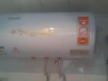 廠價直銷 阿里斯頓數碼款電熱水器，武漢安裝僅需450元